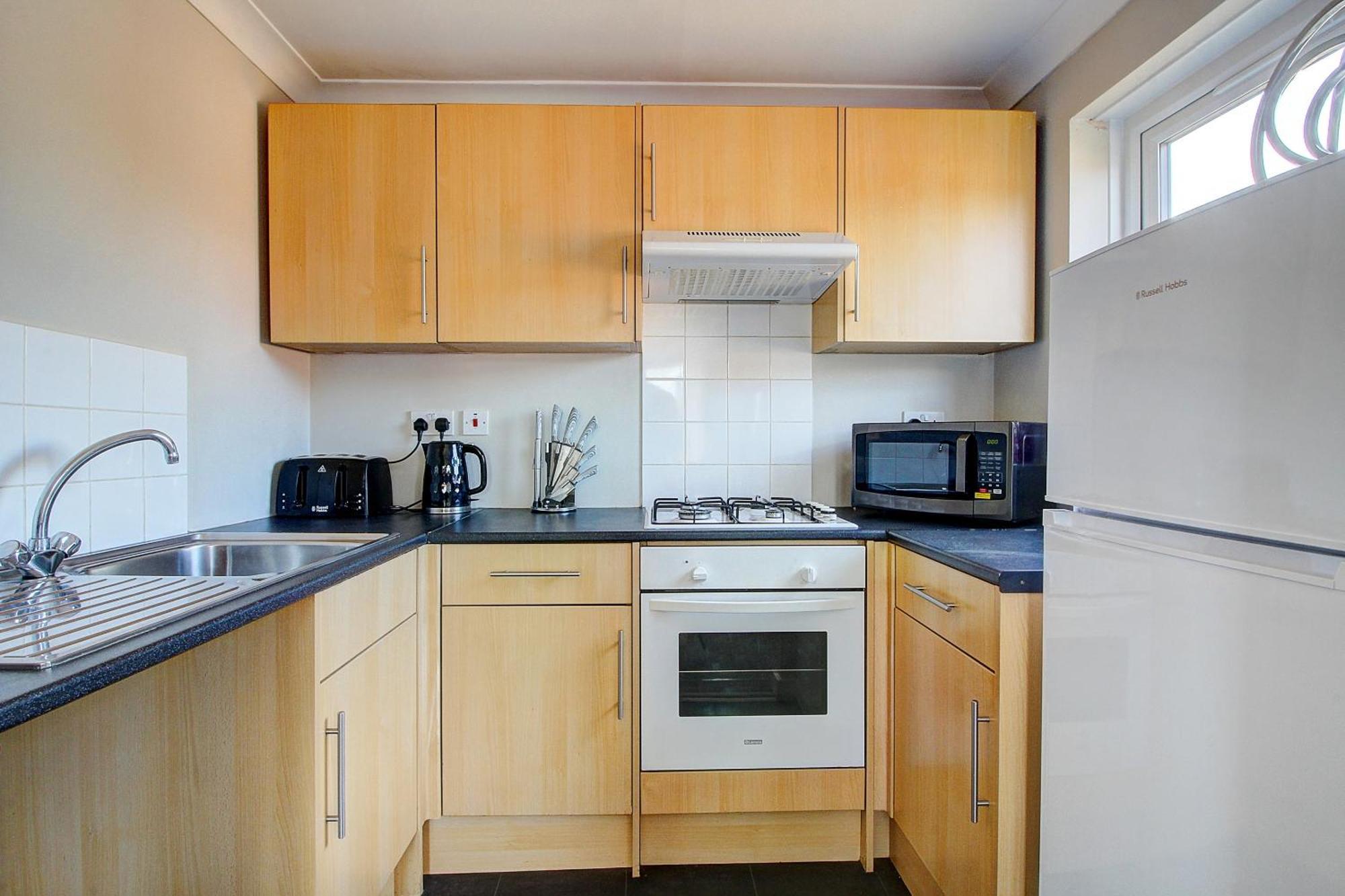 2 Minutes From Mk Central By Car- 2 Bed Apartment - 2 Free Parking Spaces- Hosted By Stayinmk ミルトン・ケインズ エクステリア 写真